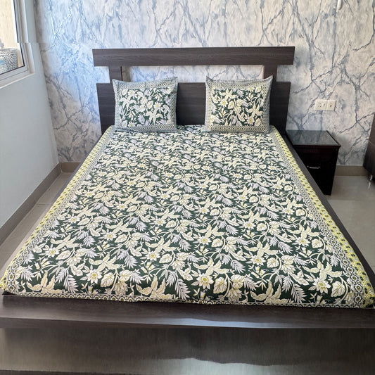 Premium Floral Double Bed Bedsheet with 2 Pillow Covers: Leaf and flower jaal print Green