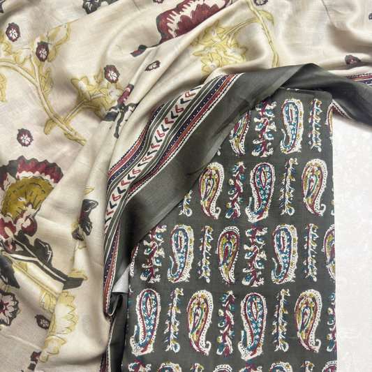 Printed Cotton Unstitched Suit