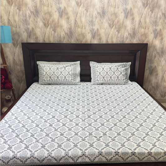 Elegant Grey White Printed Bedsheet Set — King size White and Grey